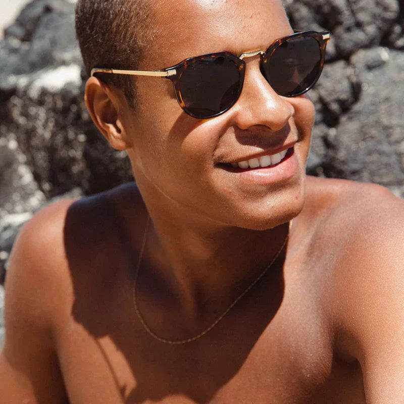 36081_Frankie_Tort_Gold_Lifestyle - Beachin Surf