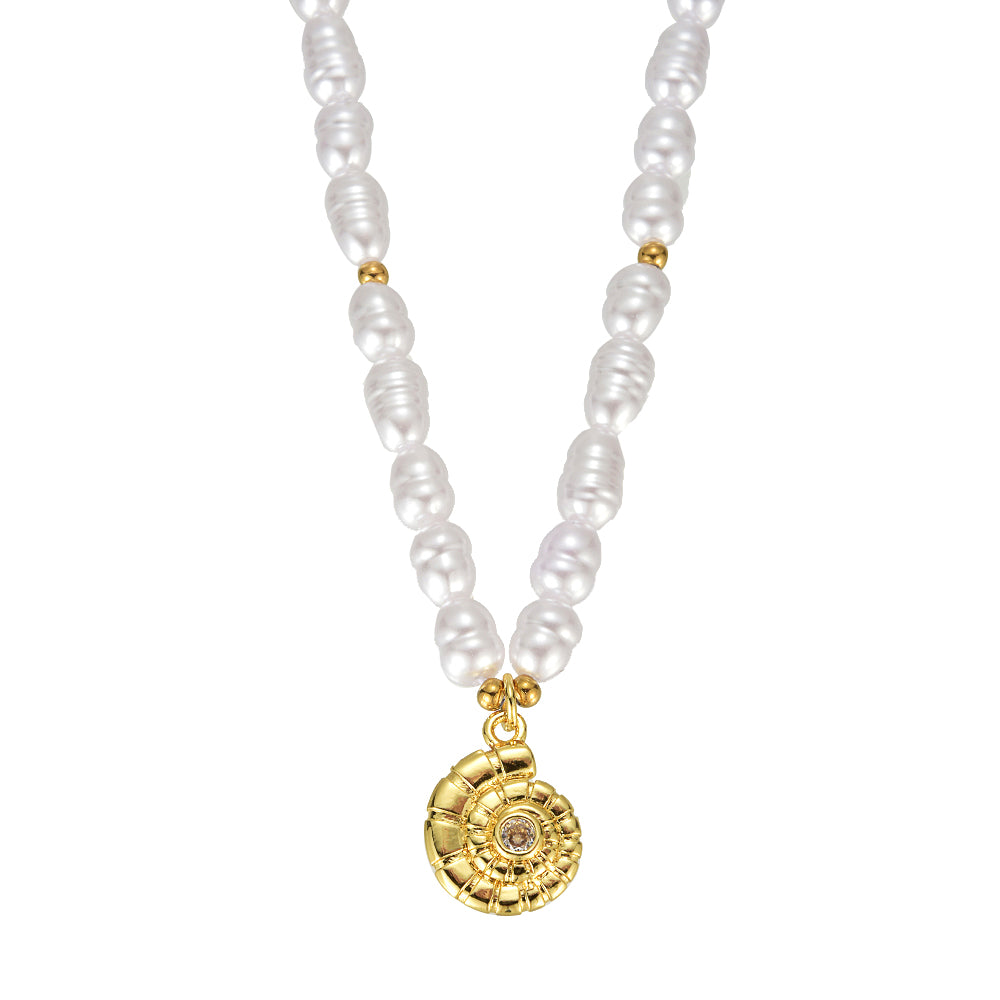 PEARL CHOKER W/ GOLD CONCH SHELL