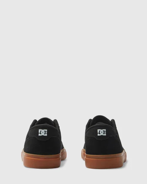adys300763_dcshoes_bgm_bck2 - Beachin Surf