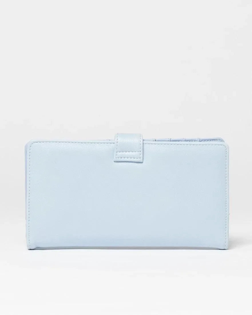 Essence Flap Wallet