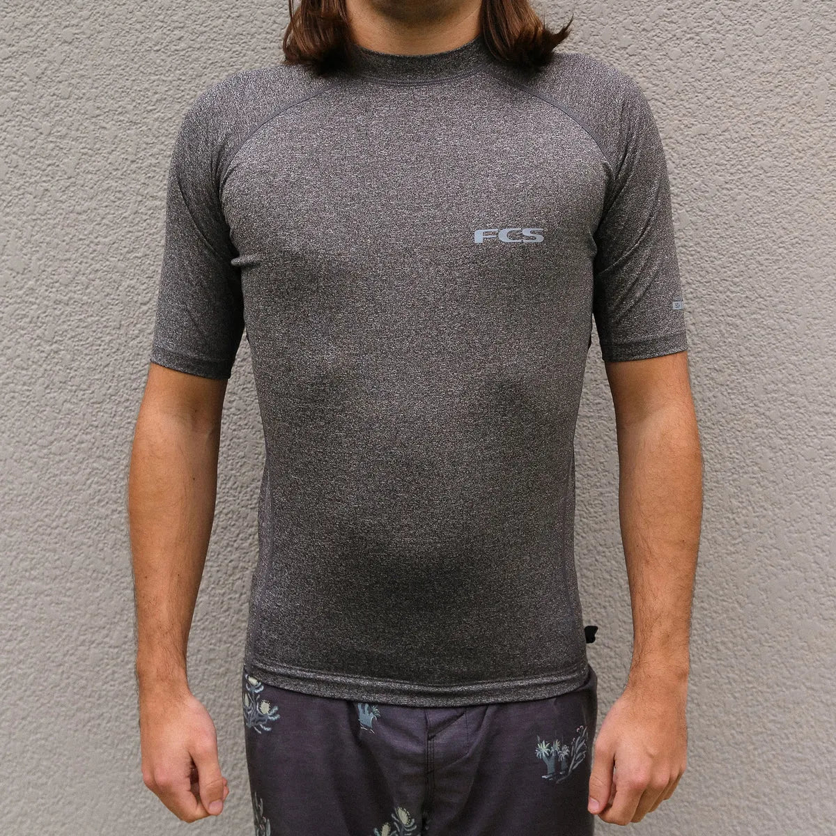 Essential Short Sleeve Rash Vest - Beachin Surf