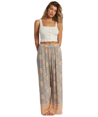 Follow Me 2 - Beachin Surf