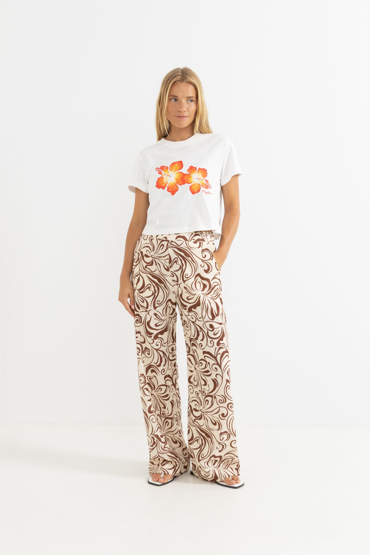 Hibiscus Floral Crop Crew Tee