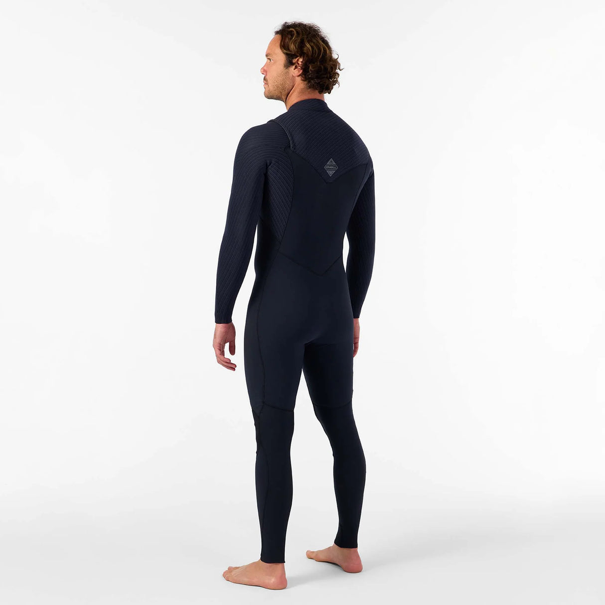 hyperfreak-3-2-steamer-chest-zip-wetsuit-black-jordy_5343oa2-a00_04_f735c20c-c4e6-4035-8e95-00749a24019b - Beachin Surf