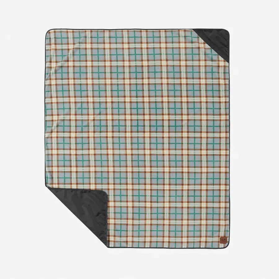 jensen-camp-blanket-beachin-surf-29447 - Beachin Surf