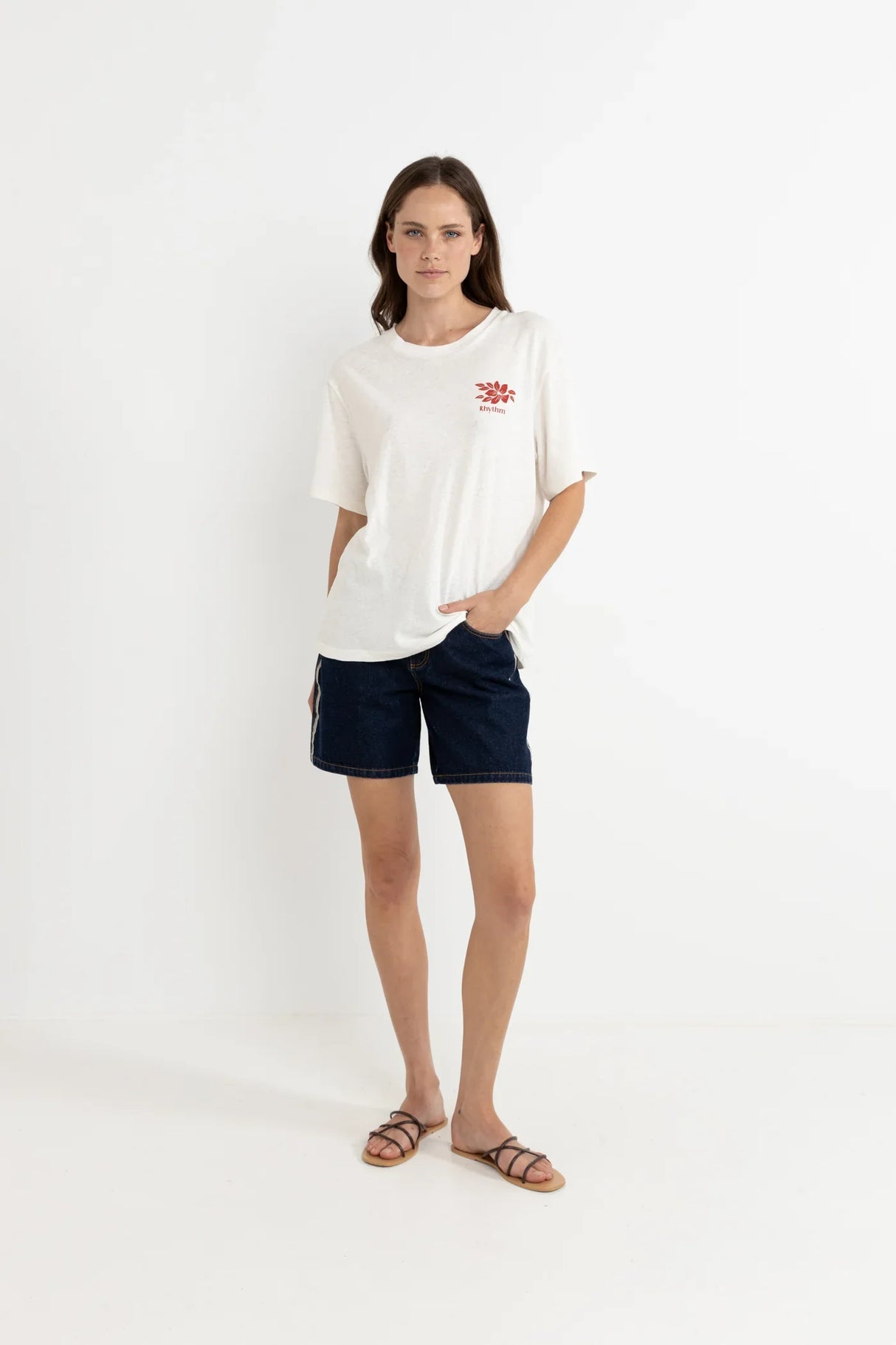 leilani-oversized-t-shirt-wht-0725W-PT05-WHT-2_1 - Beachin Surf