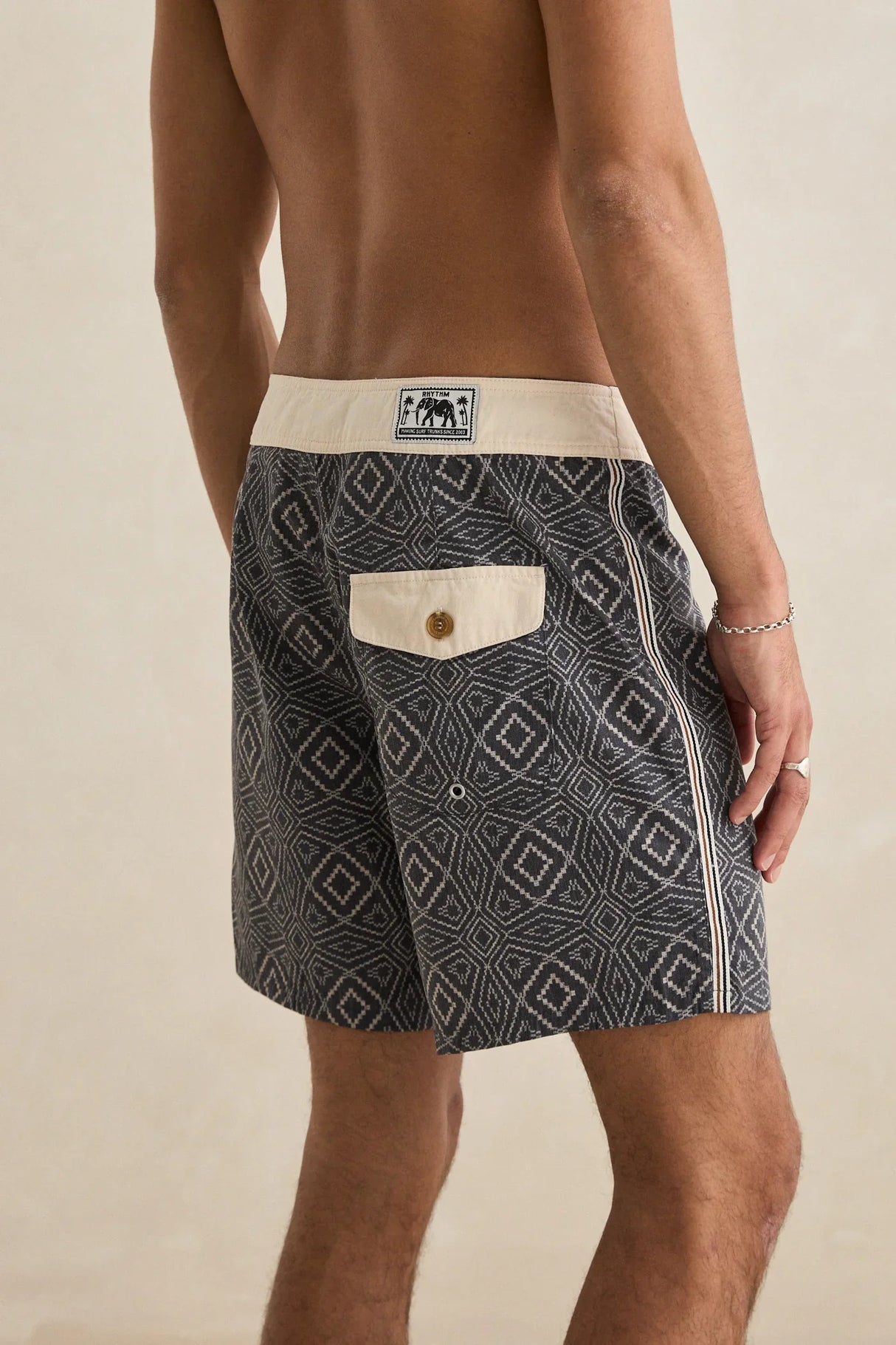 mosaic-heritage-trunk-blk-0126M-TR02-BLK-2_1 - Beachin Surf