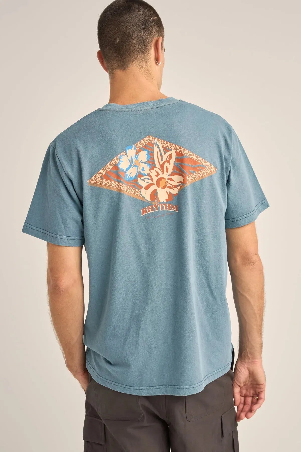 Postcard Ss Shirt - Beachin Surf