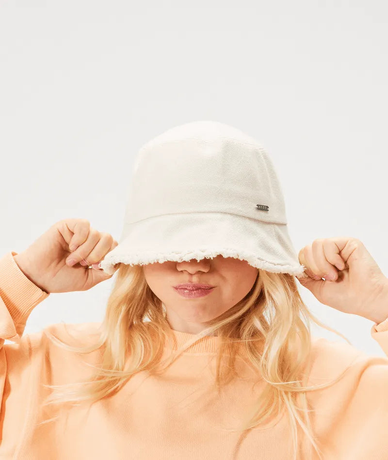 Rg Victim Of Love - Beachin Surf