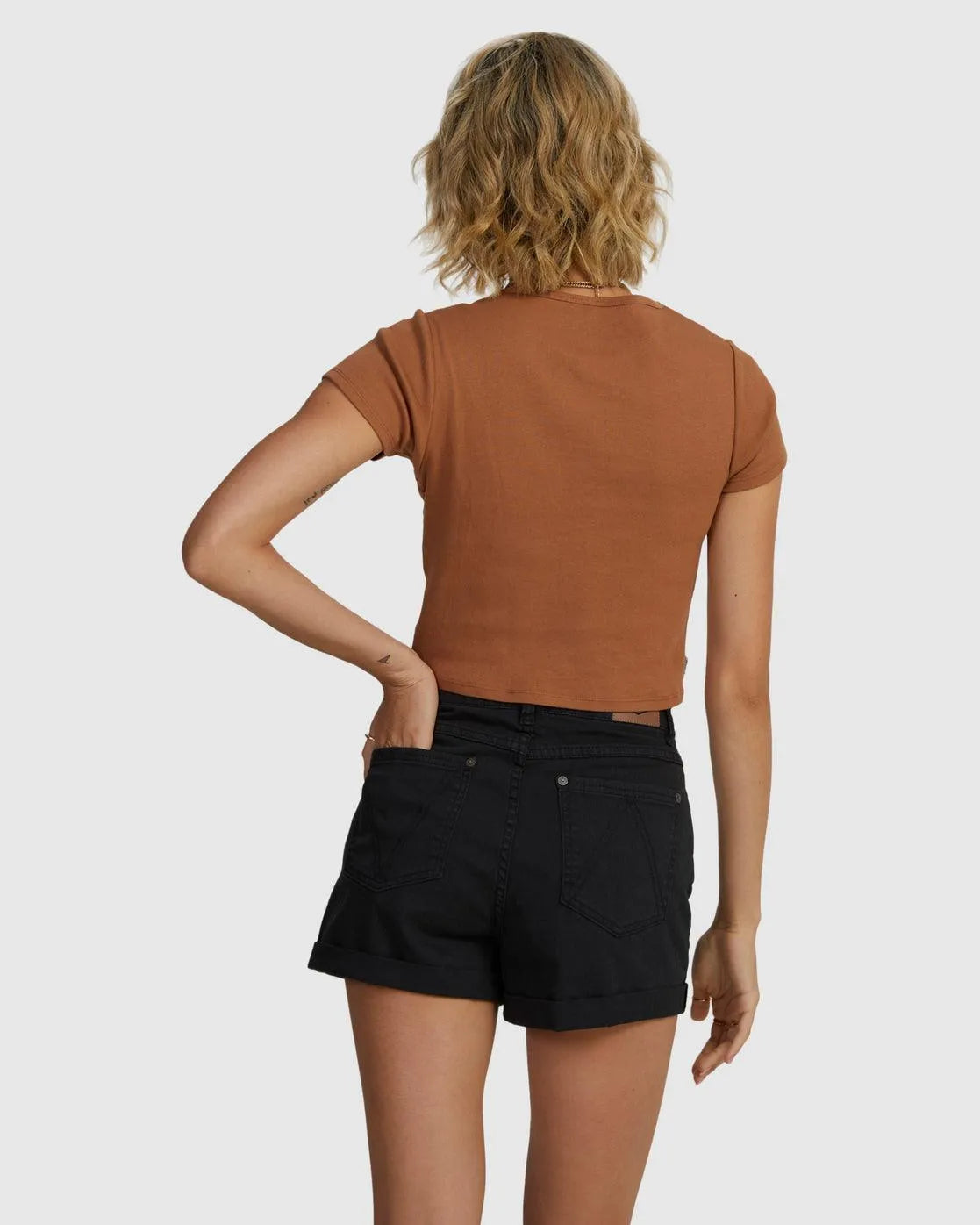 Rvca Radio Baby Tee - Beachin Surf