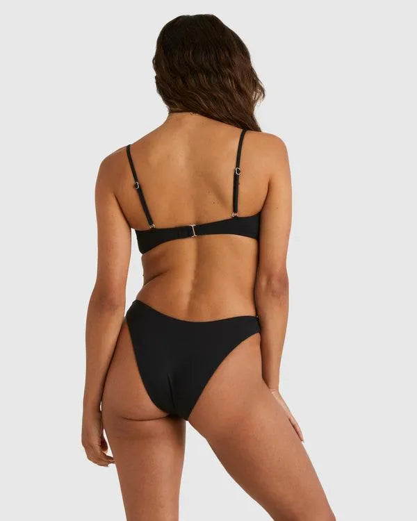 Sol Searcher Scoop Bralette - Beachin Surf