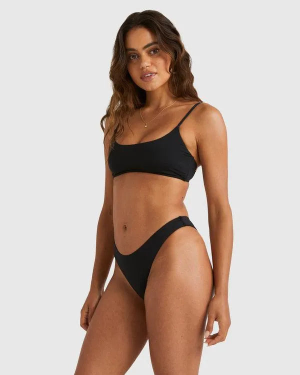 Sol Searcher Scoop Bralette - Beachin Surf