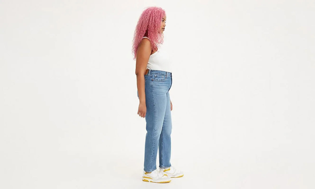 Wedgie Fit Straight Jeans