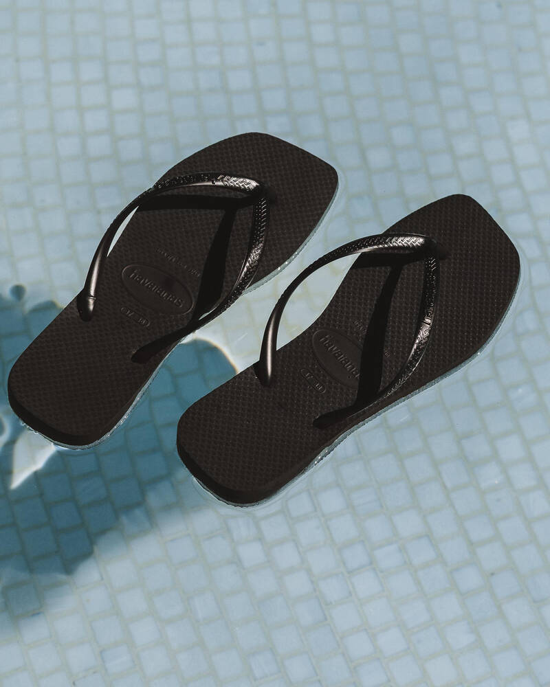 Slim Square Toe Logo Thongs