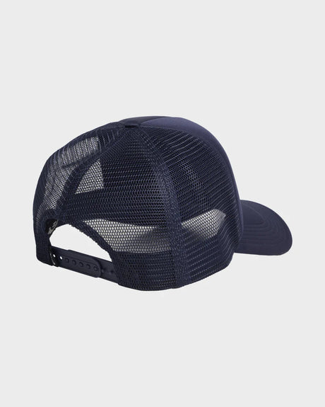 Bracket Arch trucker