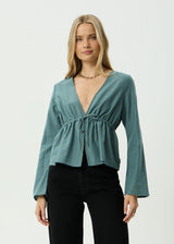 Voyager Tie Top