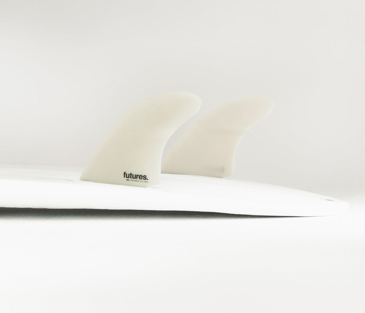 EN Reverse 3/2 Twin Inboard