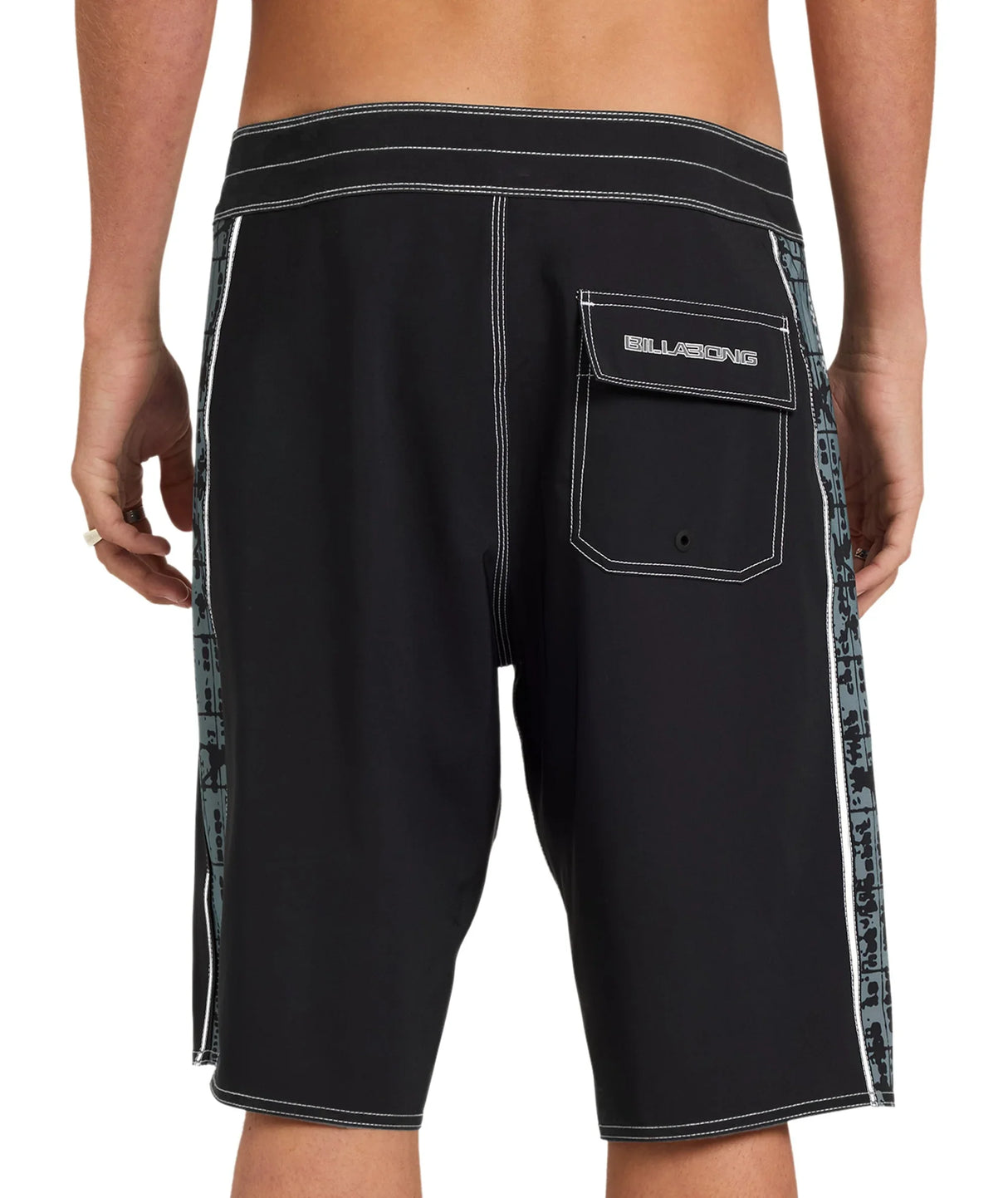 UBYBS00218_BLK_Alternate_5 - Beachin Surf