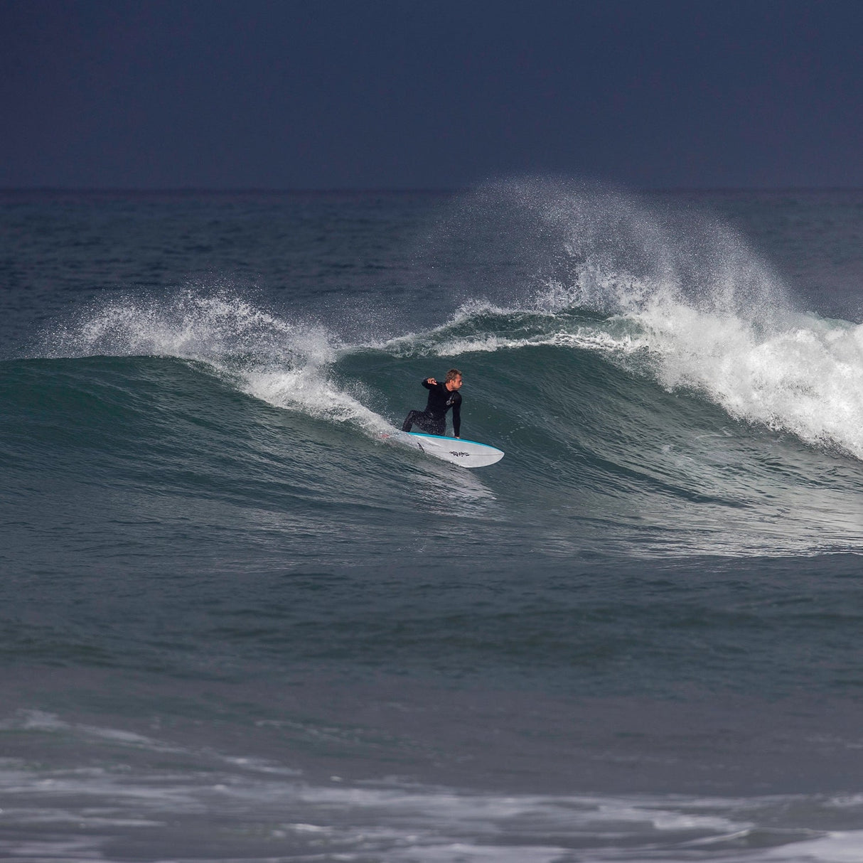 Blue Fin - Beachin Surf