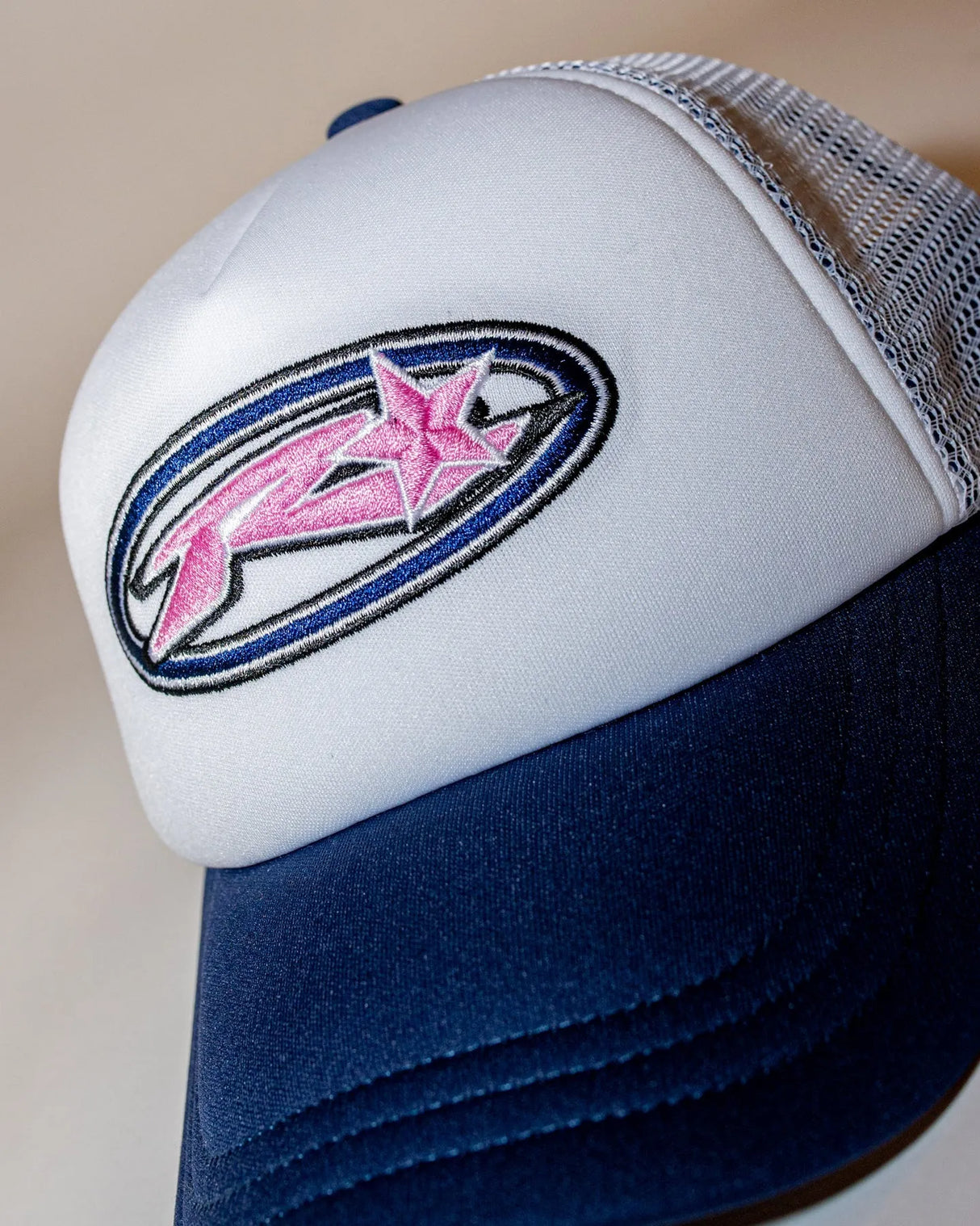 Bright Star Trucker Cap Girls - Beachin Surf