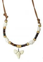 BRN RESIN SHARK TOOTH ADJUSTABLE CHOKER W/ SEASHELLS - Beachin Surf