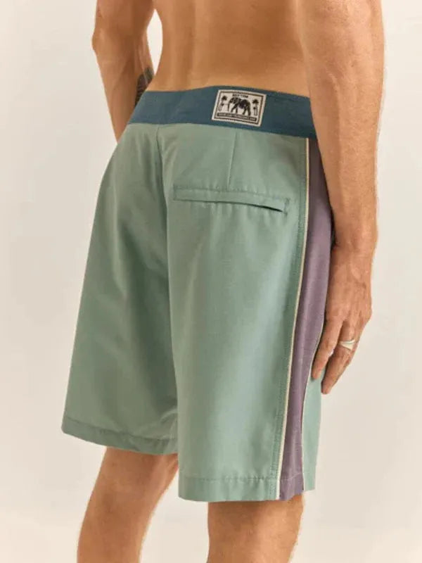 Core Trunk - Beachin Surf