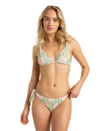 Hibiscus Daze TS Moderate - Beachin Surf