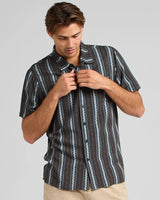 High Hooks | Woven Shirt - Beachin Surf