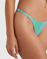 Illusion Maya Hike Pant - Beachin Surf