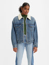 LEVI'S® WOMEN'S '90S SHERPA TRUCKER JACKET - Beachin Surf