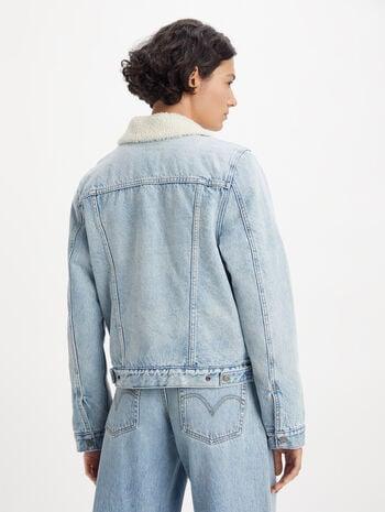 LEVI’S® WOMEN'S ORIGINAL SHERPA TRUCKER JACKET - Beachin Surf