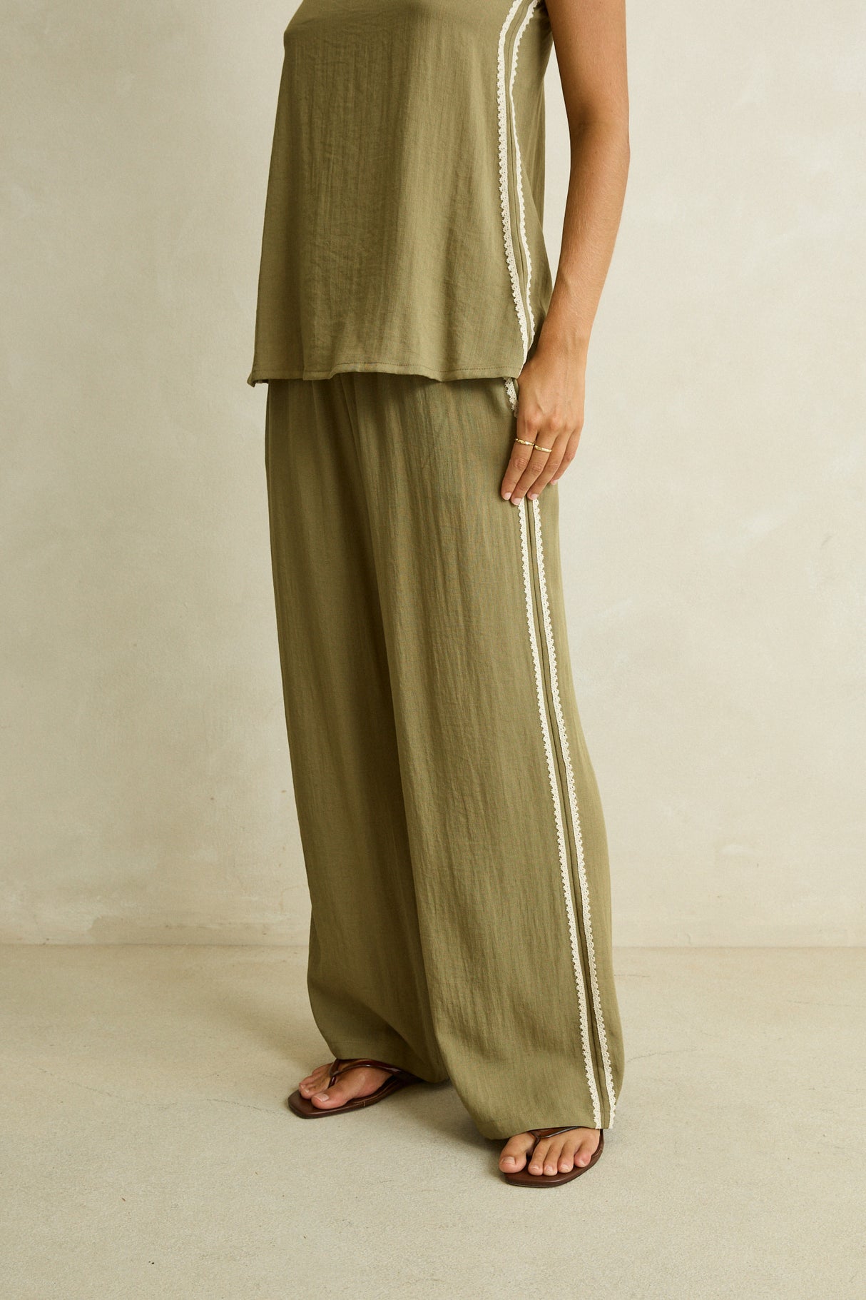 Linen Lace Trackpant