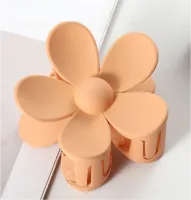 MATTE NUDE DAISY HAIR CLIP - Beachin Surf