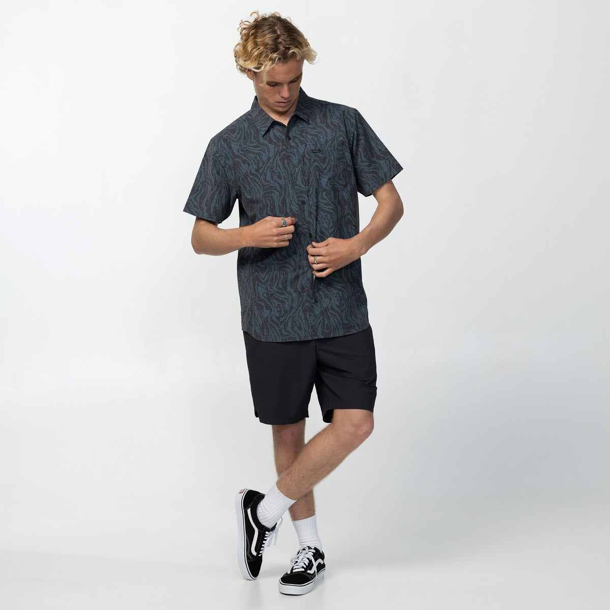 O'Neill TRVLR Traverse Standard Shirt Dark Shadow