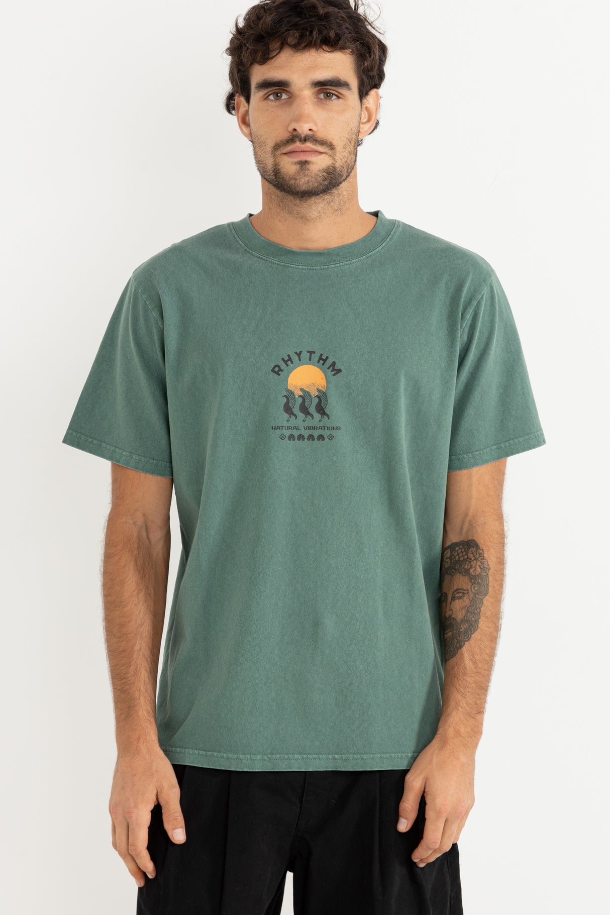 Natural Vibrations Vintage Ss T-Shirt - Beachin Surf