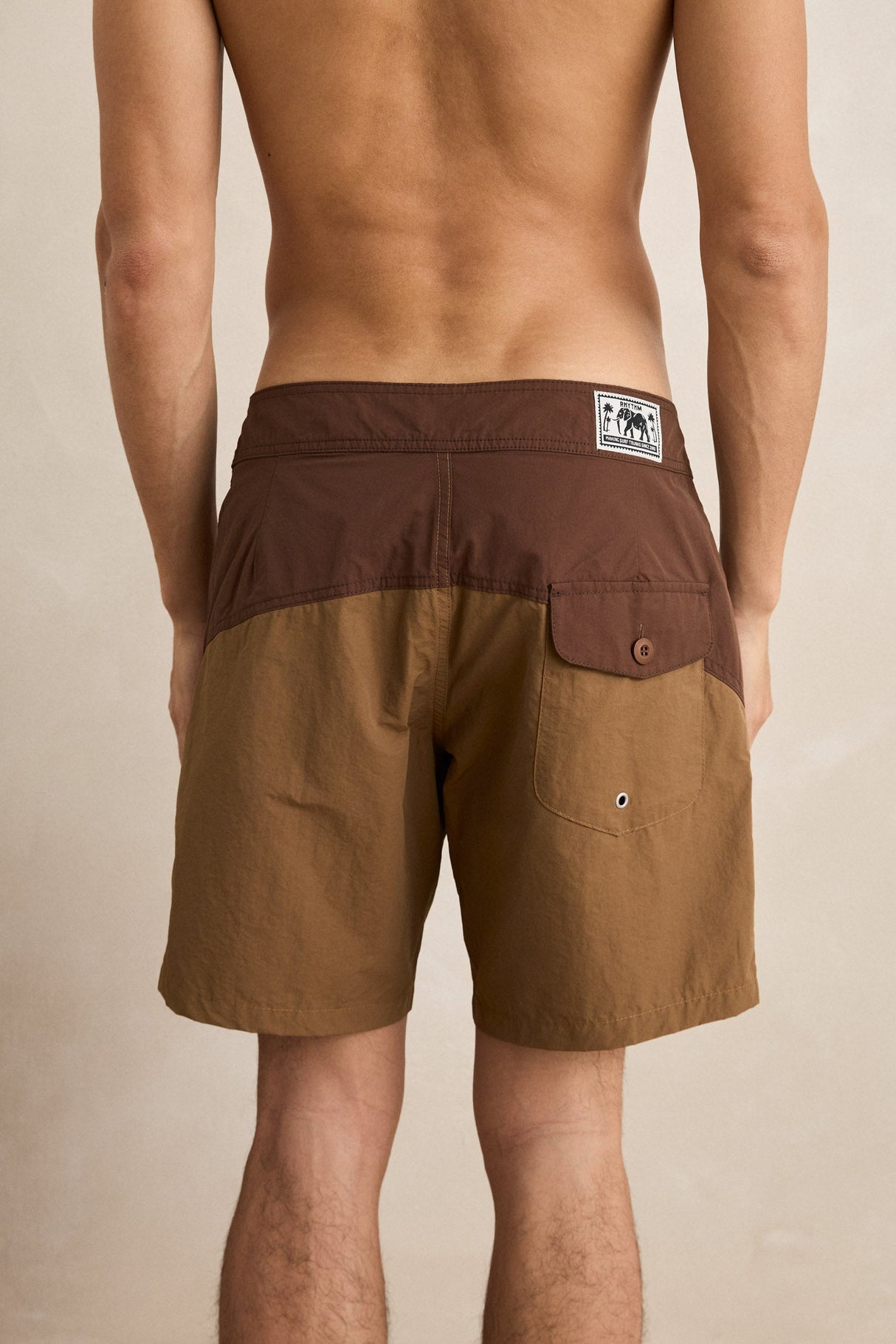 Saddle Trunk