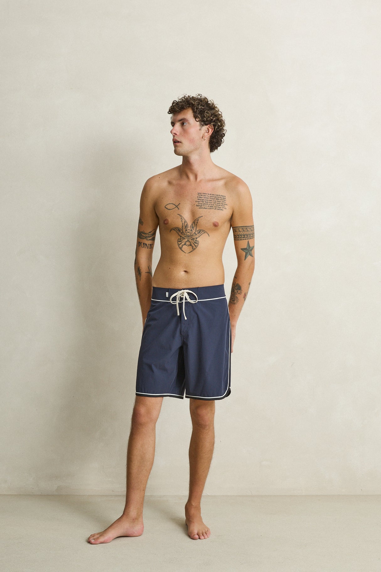 Scalloped Stretch Trunk