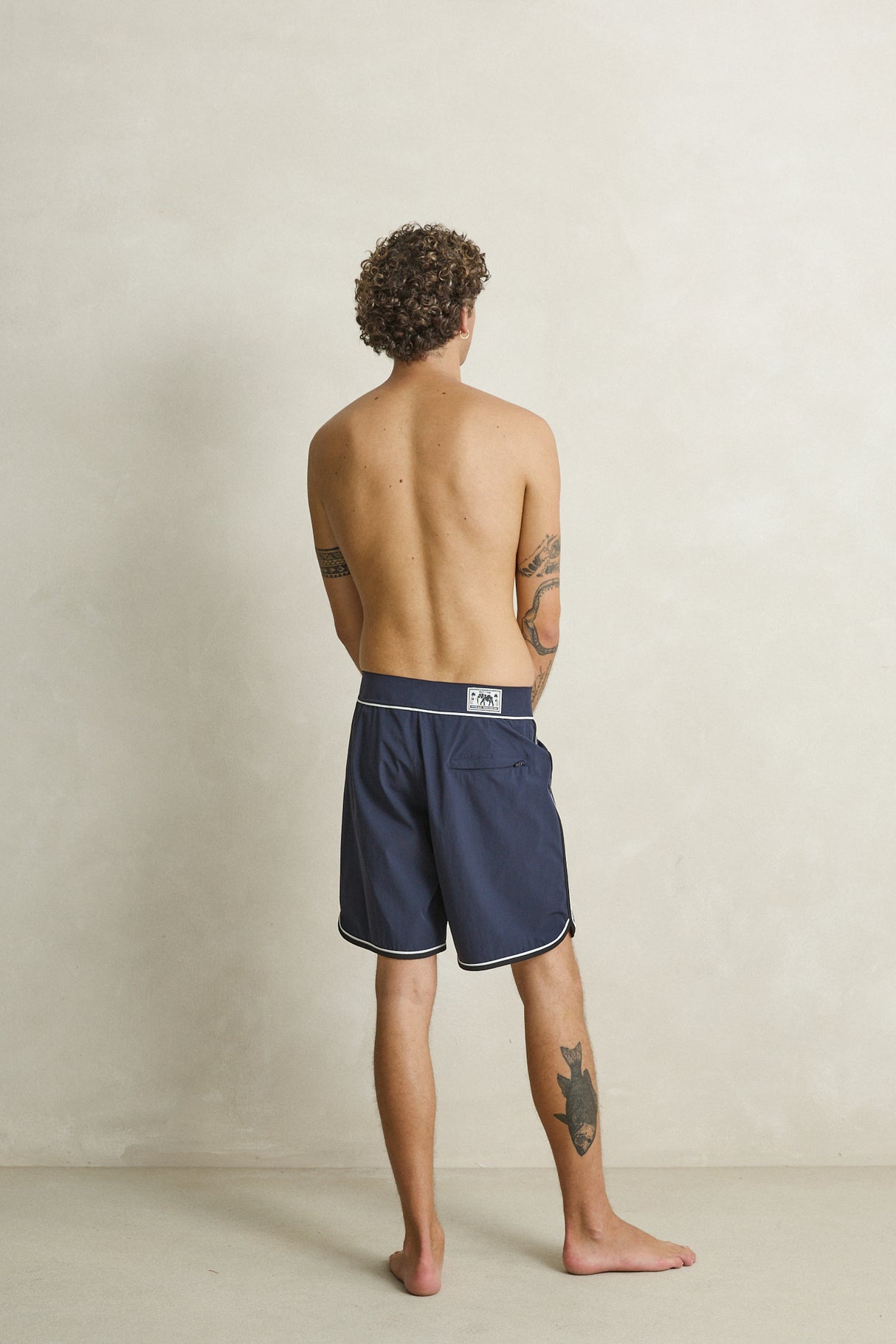 Scalloped Stretch Trunk
