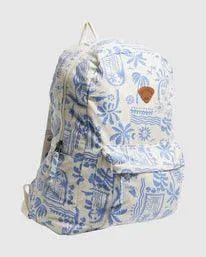 Billabong schools deals out backpack