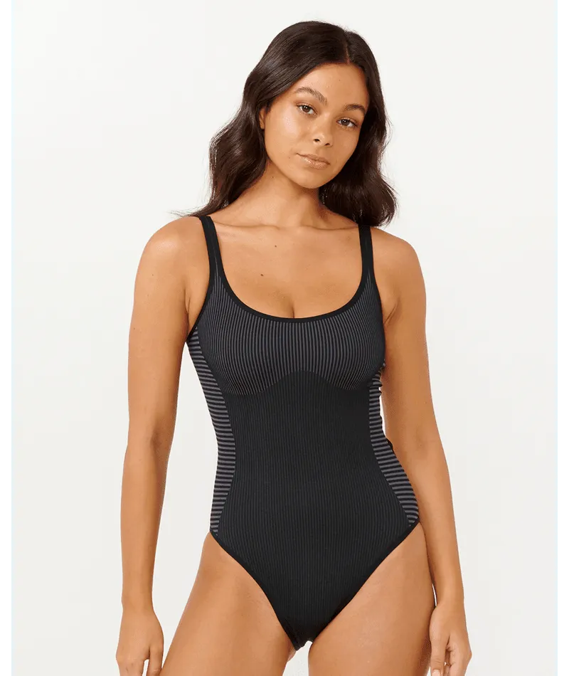 The One 2.0 - 1PC - Beachin Surf