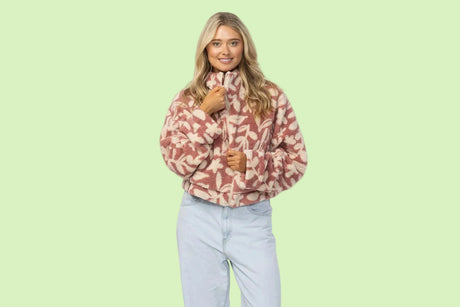 womens-rori-jacket-sand-floral_ho3402005-sdfl_23 - Beachin Surf